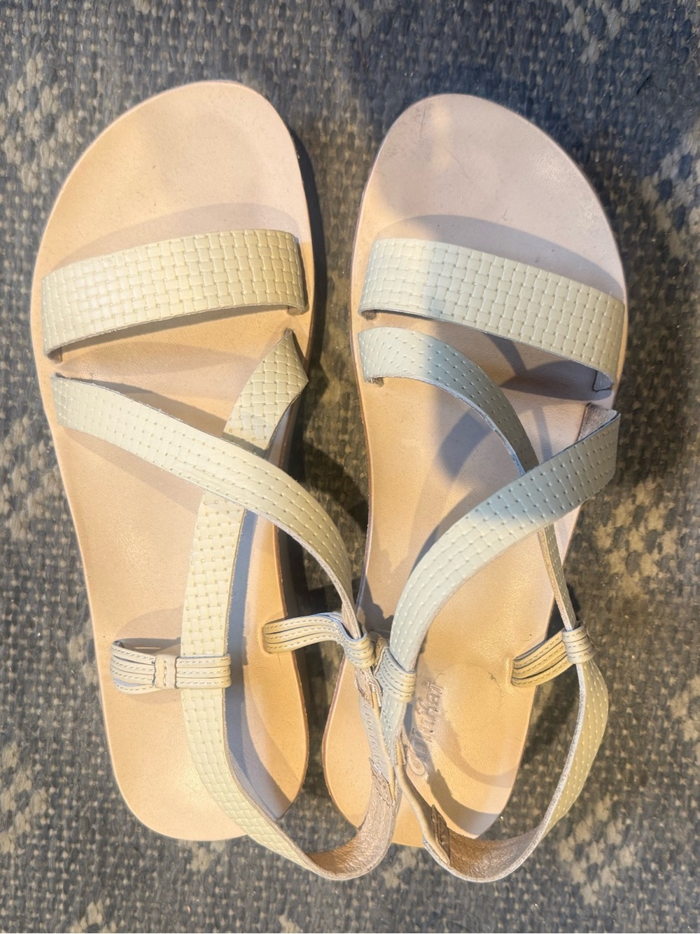 Women’s OluKai Strappy Casual Sandals in Light Beige